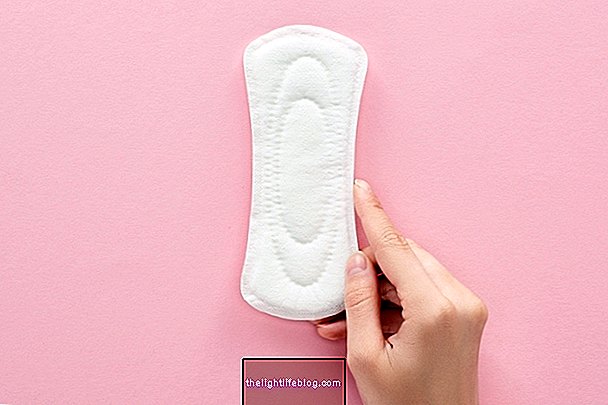 Is het normaal om vóór de menstruatie afscheiding te hebben?